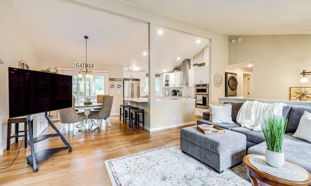 Bremerton Cottage | Gas BBQ off Balcony: Fire Pit, Near Parks & Museum