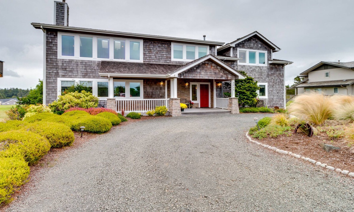 Gearhart House | Golf-front home with ocean view & shared tennis - walk to beach