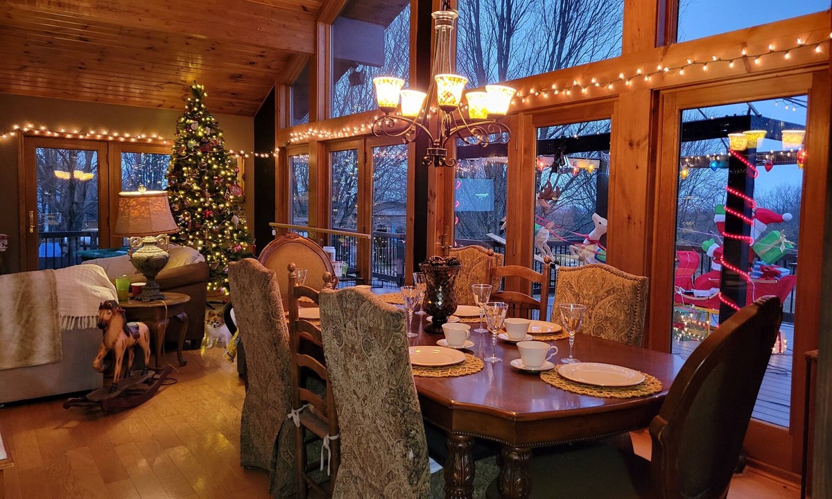 Fort Edward House | Gorgeous Home to create Unforgettable Memories, Private tranquil Farm, Pool,Pets