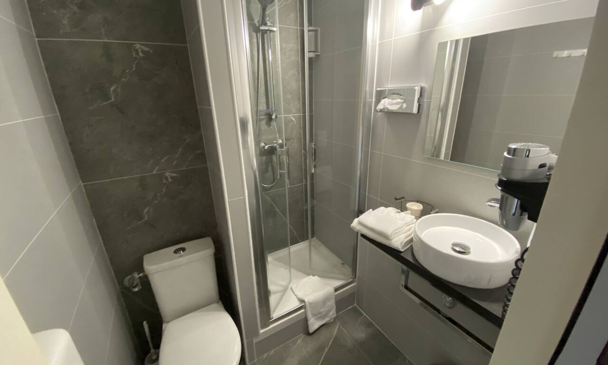 Chesnes Hotel | Hôtel La Roselière