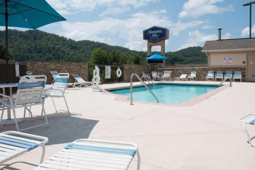 Murphy Hotel | Hampton Inn Murphy