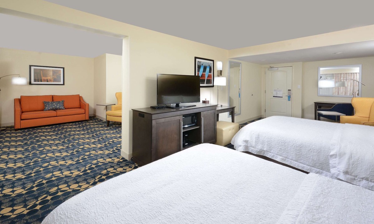 Roxboro Hotel | Hampton Inn Roxboro