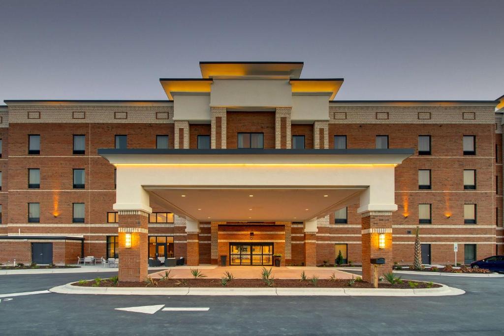 Sneads Ferry Hotel | Hampton Inn Sneads Ferry Topsail Beach