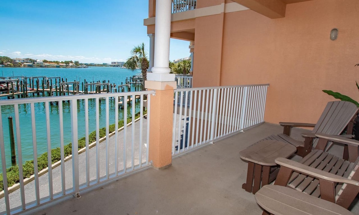 Clearwater Beach Condo | Harborview Grande 202 Pet Friendly Waterfront Condo