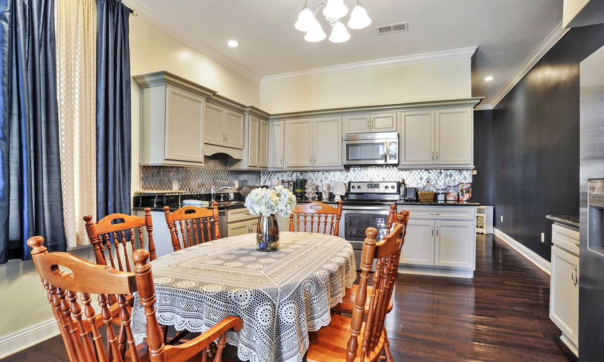 Saint Thomas Development Bed & Breakfast | Historic 2-Story Shot-Gun Garden District Double.
