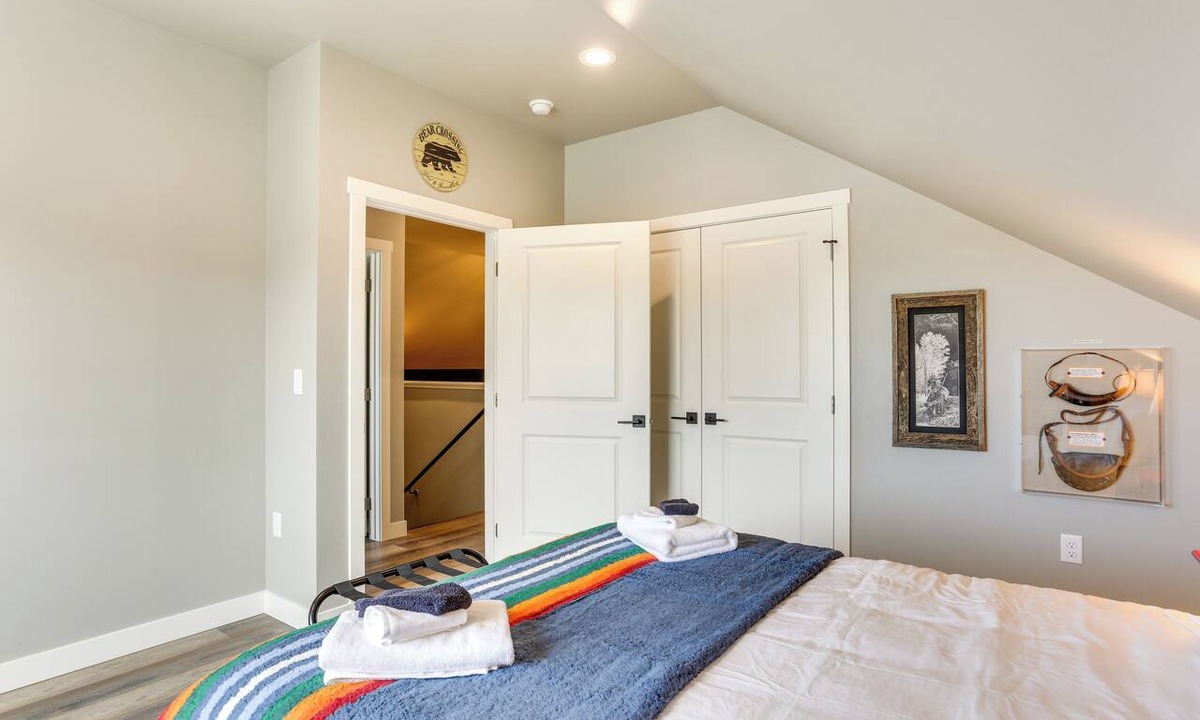 Spearfish Cottage | Home Base for Final Rally Weekend w/Heated Garage