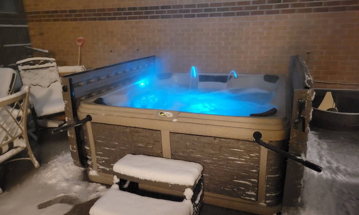 Twin Lakes House | HotTub PS5 GameRoom Theater PoolTable 420
