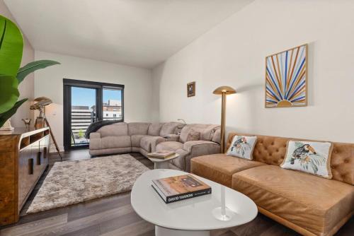 Cherry Creek Apartment | InScape Cherry Creek Private Suite 2 KING BEDS