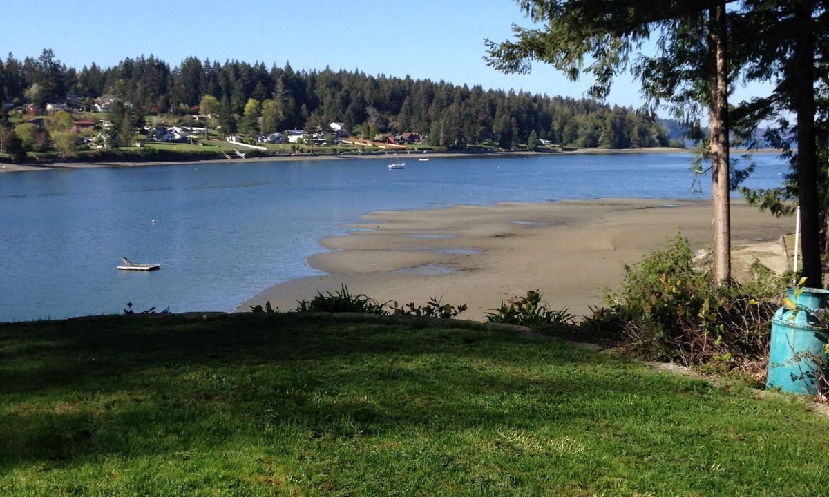 Home House | Lakebay Waterfront Beach House Year-Round With Unbelievable Views!