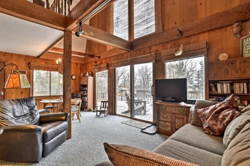 Stearns County House | Lakeview 10-Acre Kimball Cabin w/Private Beach!