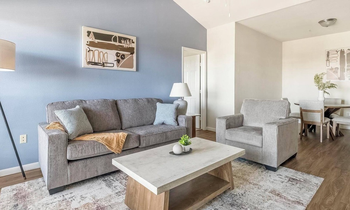 Southbelt/Ellington Apartment | Landing | Amazing 2BD, Gym, Clubhouse