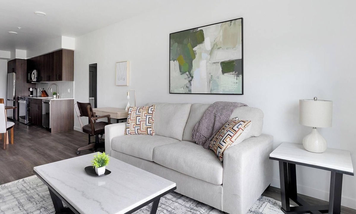Crown Hill Apartment | Landing | Incredible 1BD, Gym