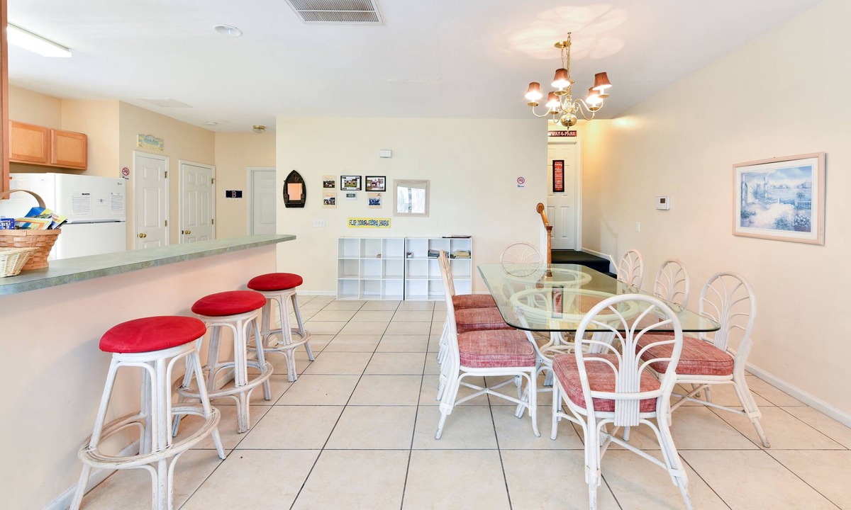 Surfside Beach House | Large Beachview 5 bedroom House Surfside Beach 2nd row