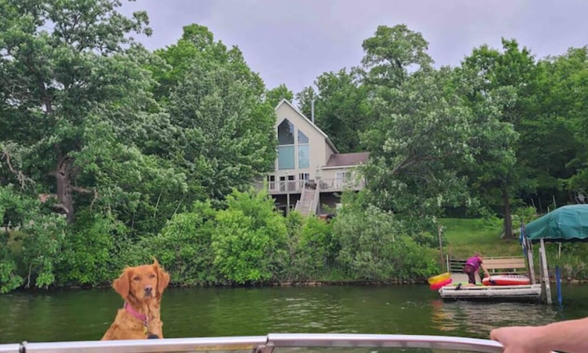 Melrose House | Large lake home on Beautiful Little Birch Lake