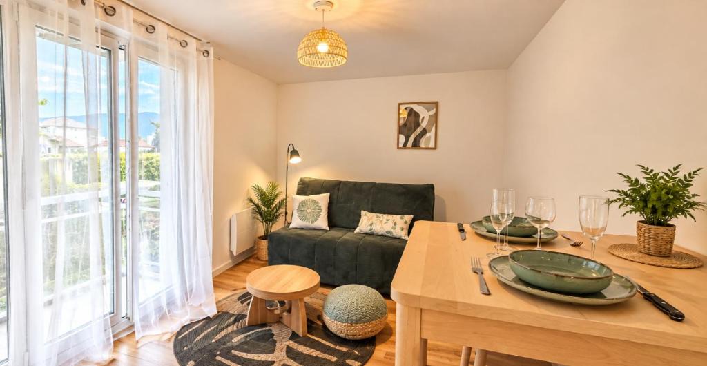 Ambilly Apartment | Le Frontalier