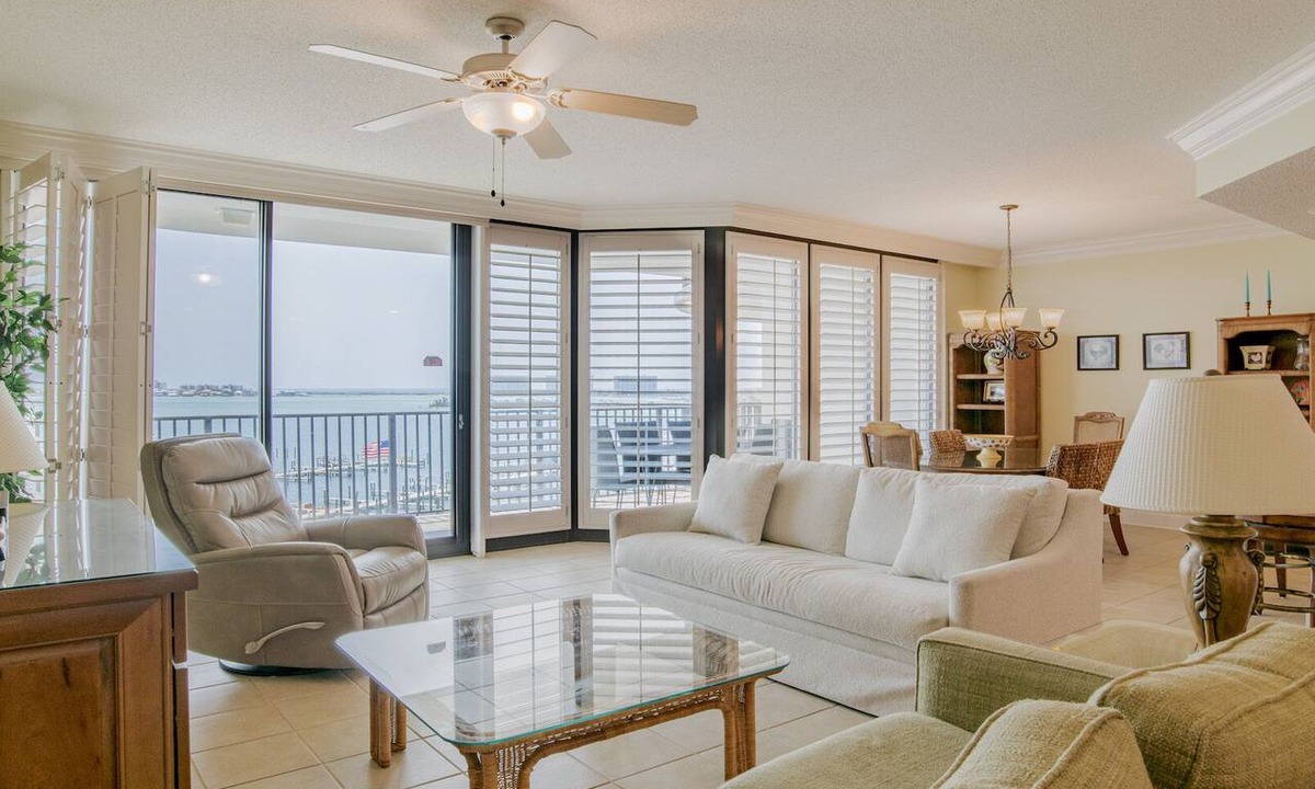 Orange Beach Condo | Lighthouse on the Bay, Beautiful 6th Floor Condo with Perdido Pass View!