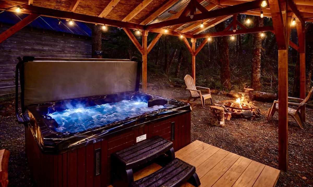 Paradise Estates House | Little Creek