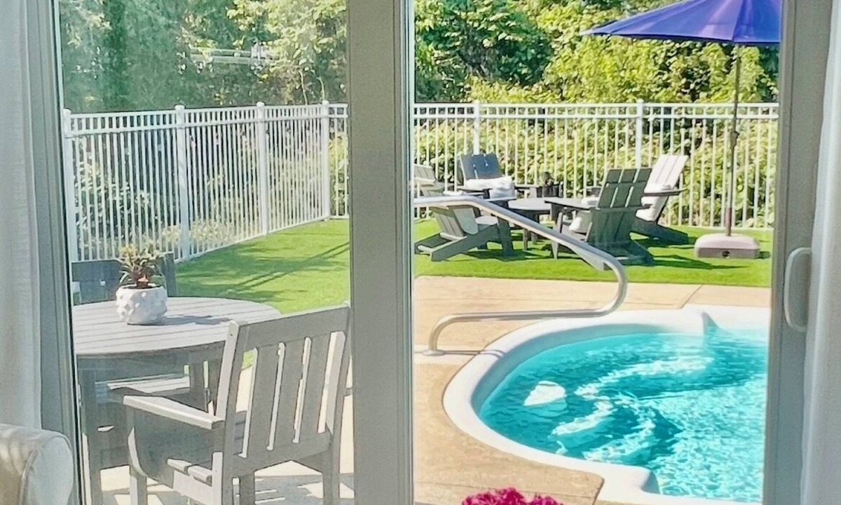 Duck Condo | Lovely Oceanside condo in beautiful Duck, North Carolina Outer Banks!