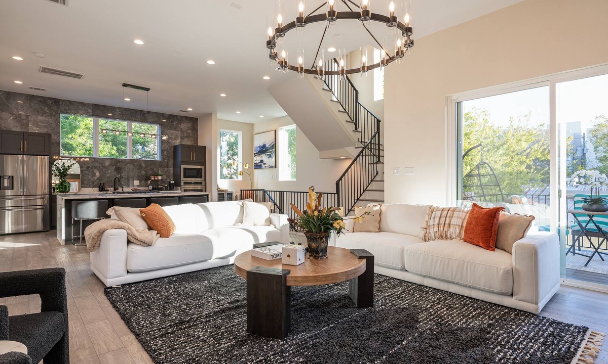 Washington Ave./ Memorial Park House | LUXE! 4BR Rooftop Luxury Garage Near All HTX
