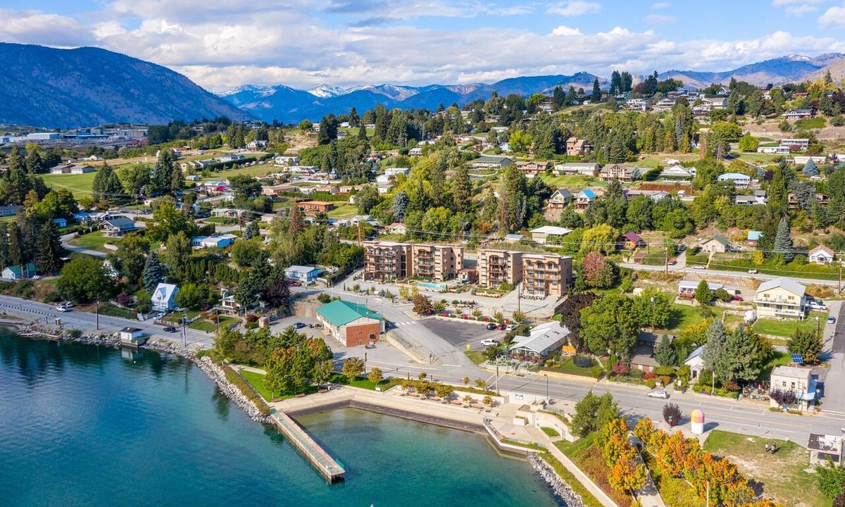 Wapato Point Condo | Marina's Edge Condo - Pool & Spas - Marina -Town!