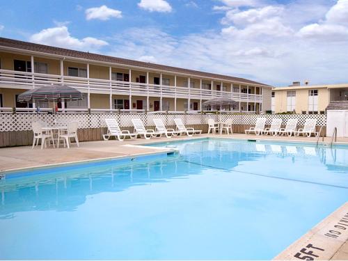 Kill Devil Hills Hotel | Mariner Inn And Suites