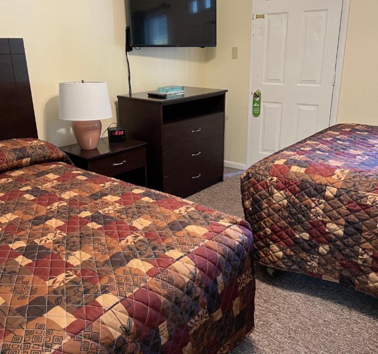 Gansevoort Hotel | McGregor Inn Motel