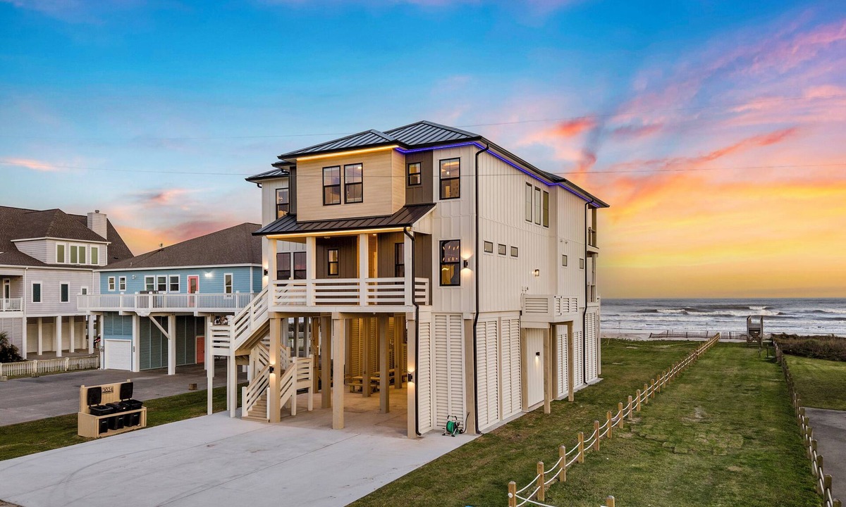 Port Bolivar House | Modern Beachfront Retreat in Crystal Beach – Pool, Elevator & Sleeps 20