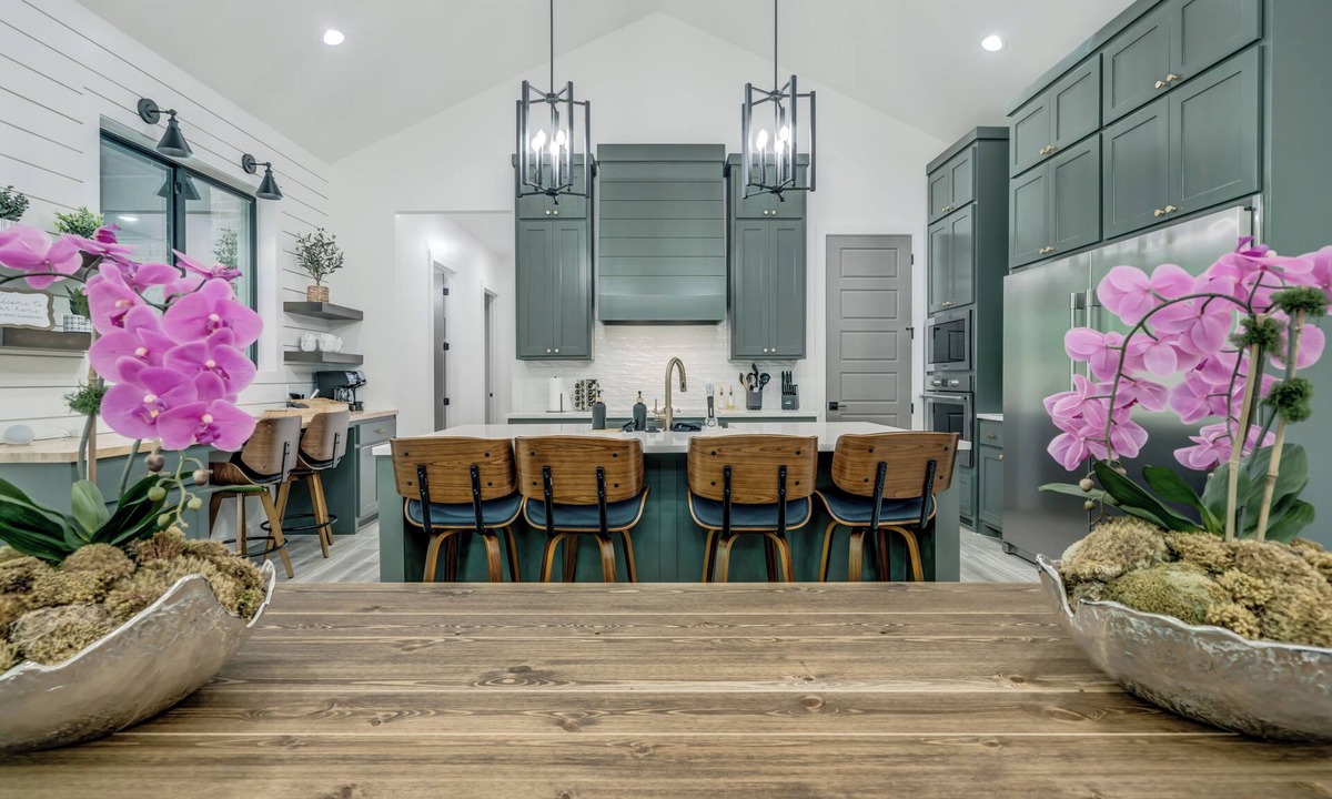 Eufaula House | *Modern Mountain Home In The Woods*
