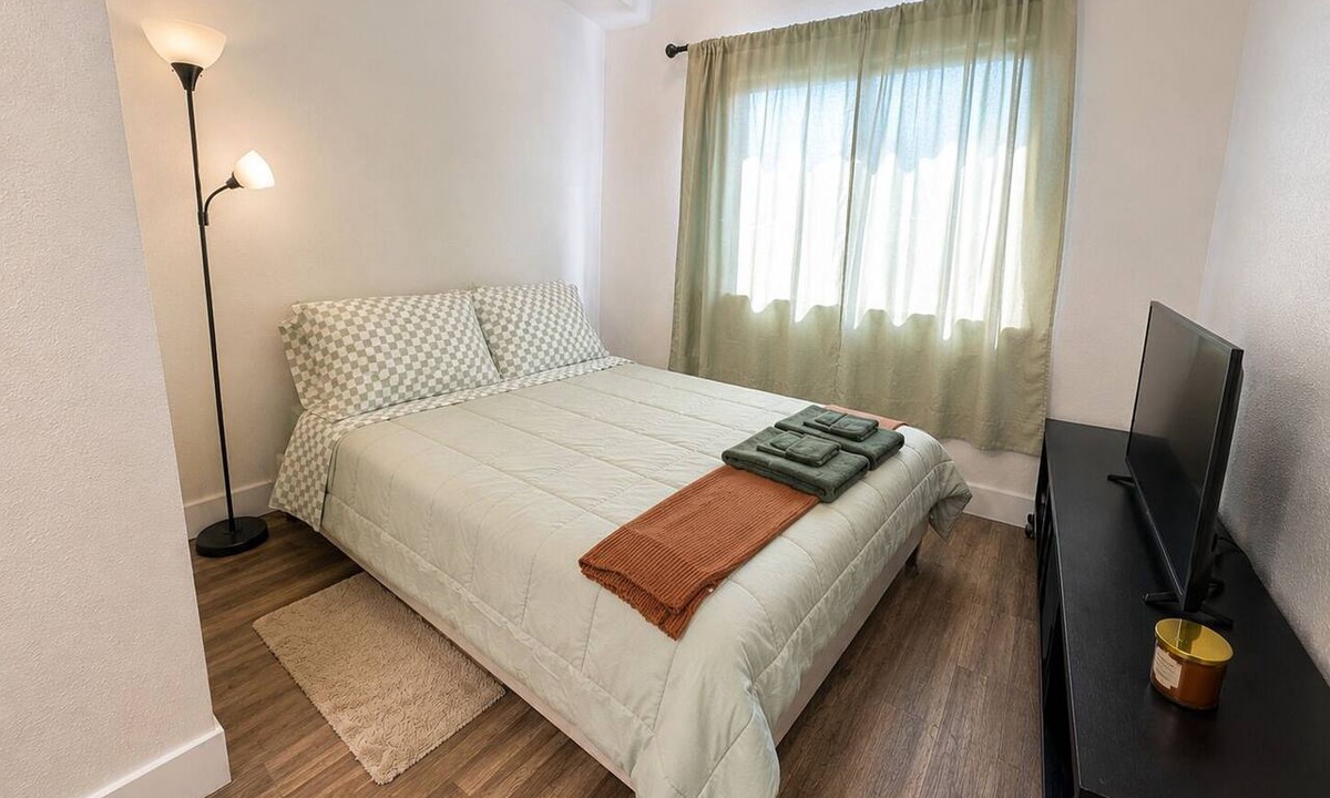 Auburn Apartment | Modern Private Suite Private Entrance + Bathroom