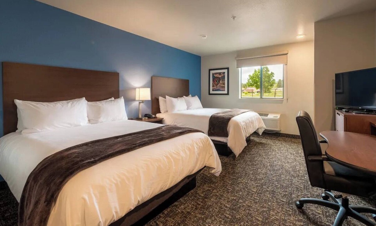 Rock Springs Hotel | Modern Rock Springs Stay | w/Kitchenette | Near Gateway Blvd