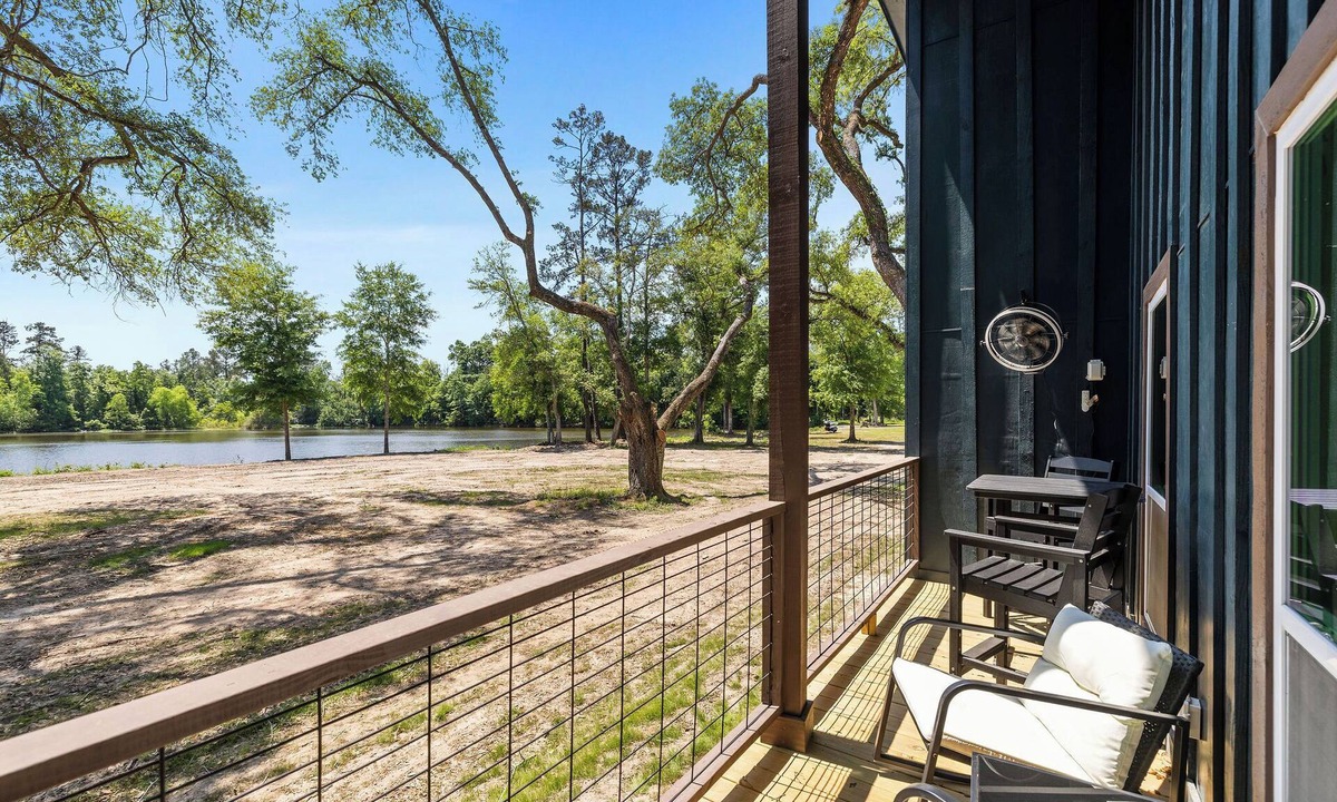 Hammond Cabin | Moonrise Haven Lake-Pool