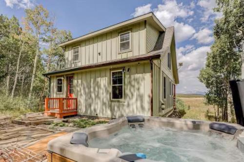Warm Springs House | Moose Crossing Warm Springs Retreat in Fairplay, CO
