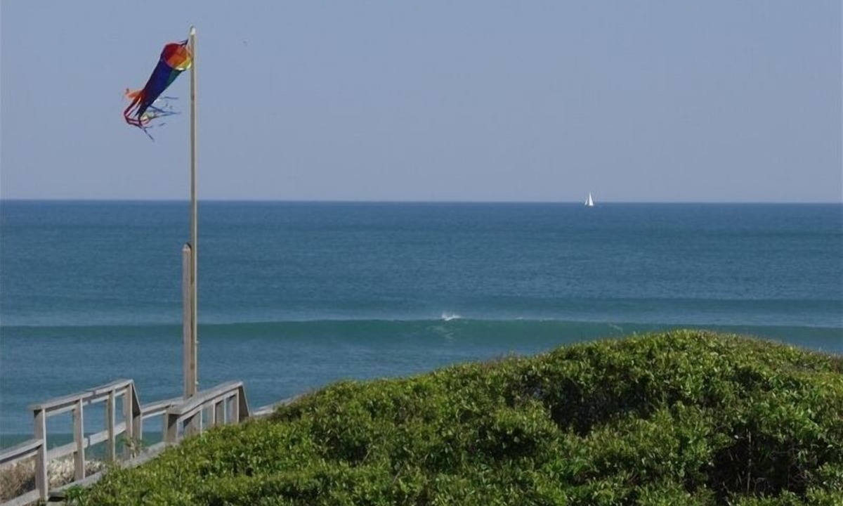 Surf City House | Mother Ocean, Paradise, Oceanfront Panoramic Ocean Views, Private Beach