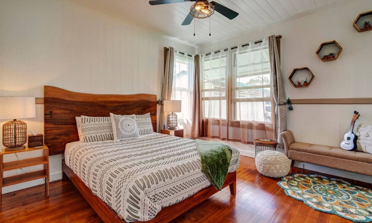 Hilo House | NEW - Paddler`s Inn 3BR Hilo