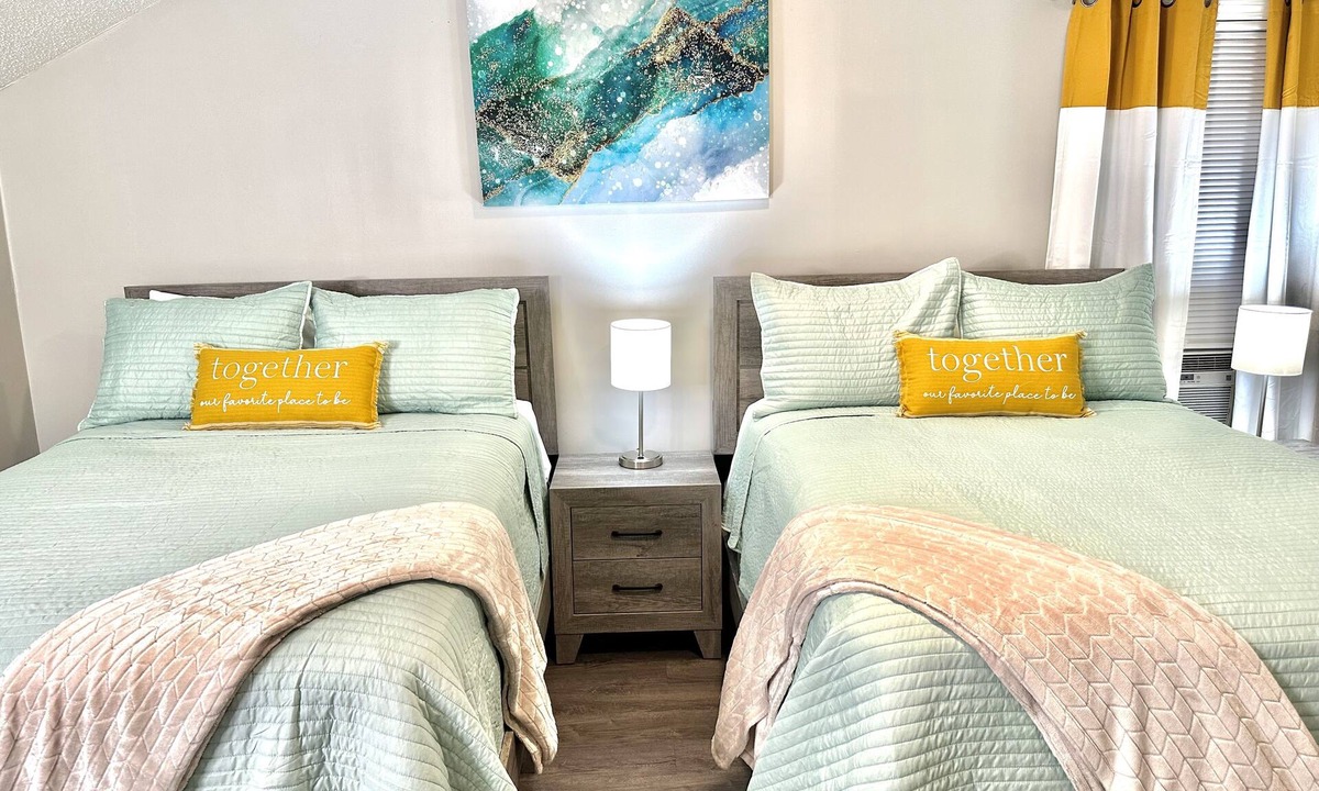 Tougaloo House | NEW! Spacious, Cozy, & Quiet Home Sleep 6