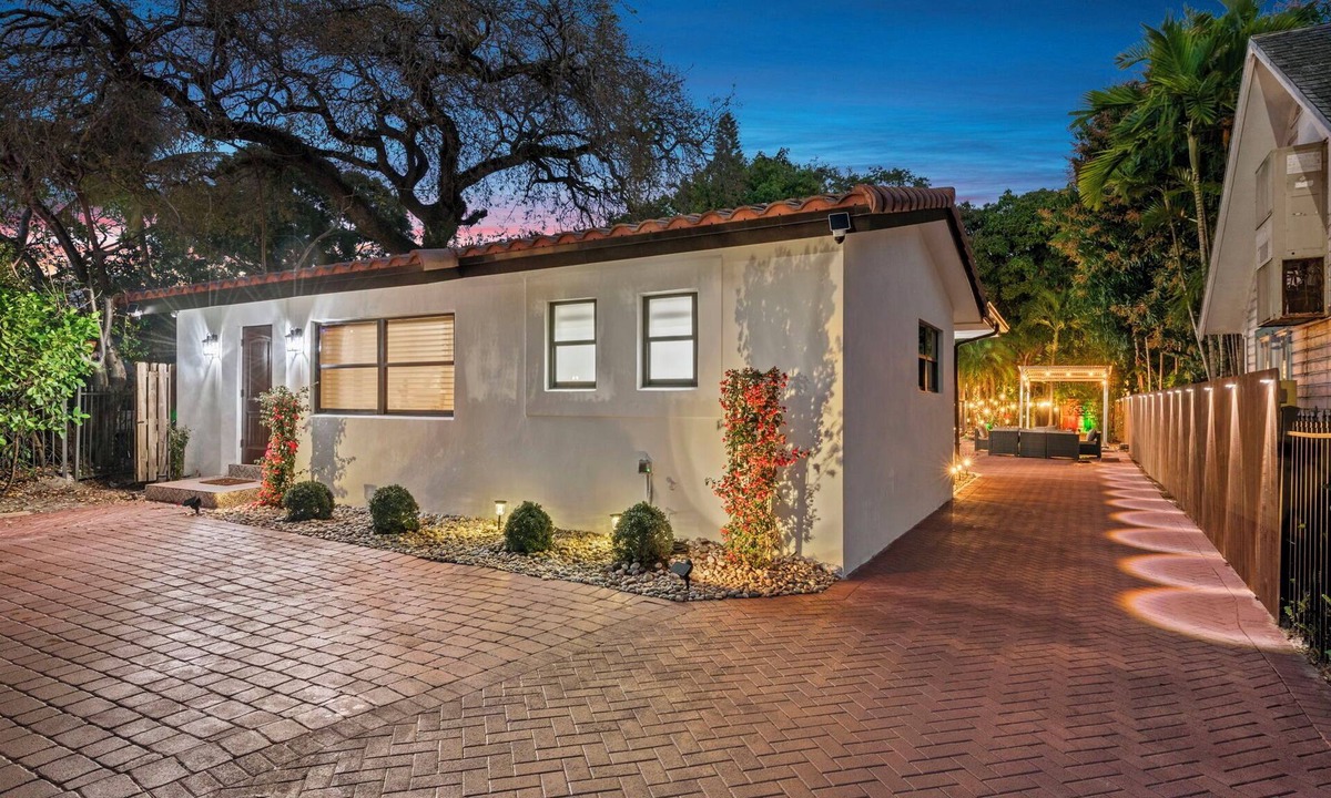 Downtown Fort Lauderdale House | Newly renovated 4bed villa-near beach las olas blvd
