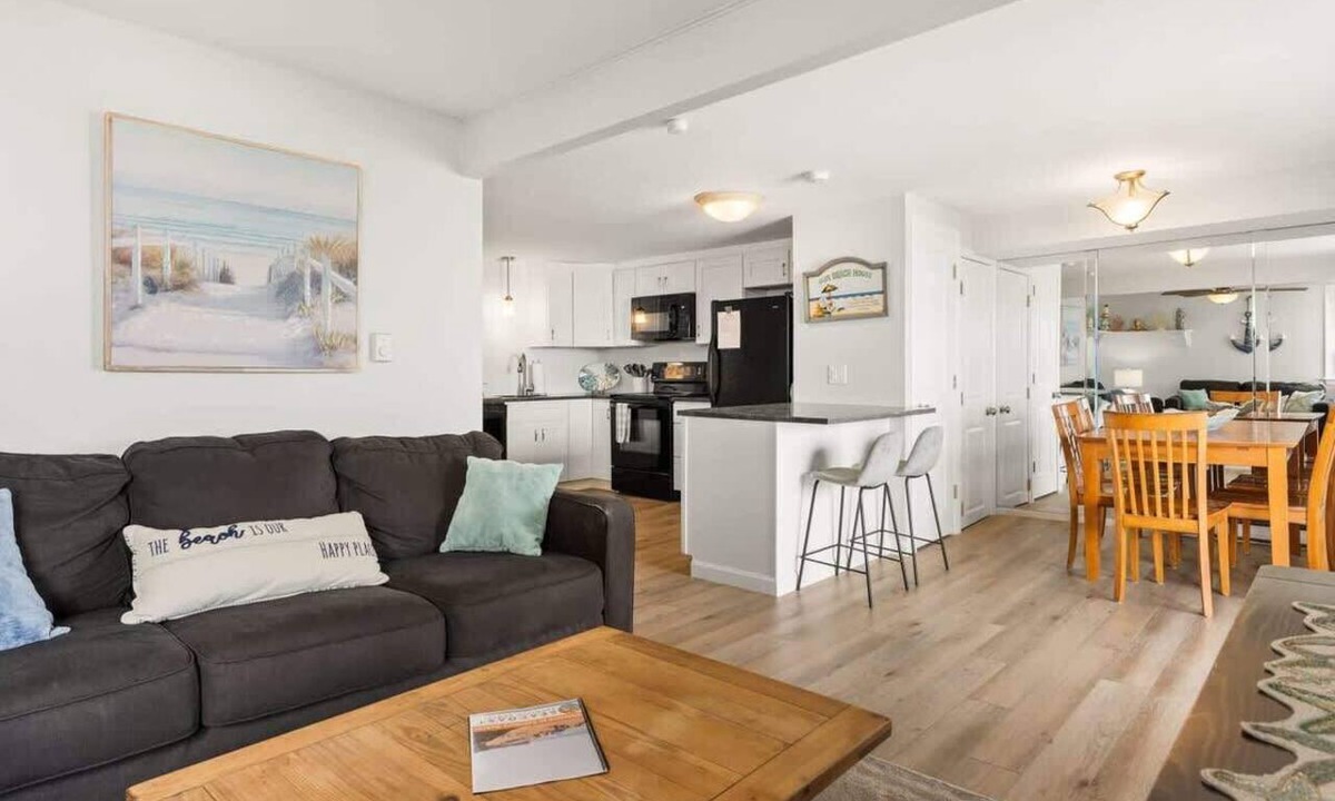 Salisbury Beach Condo | Oceanfront Oasis | Steps to Beach | Ocean Views