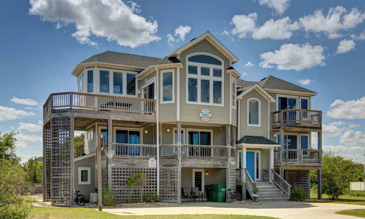 Whalehead Beach House | Oceanside in Whalehead with Pool, Spa, Sleeps 18!