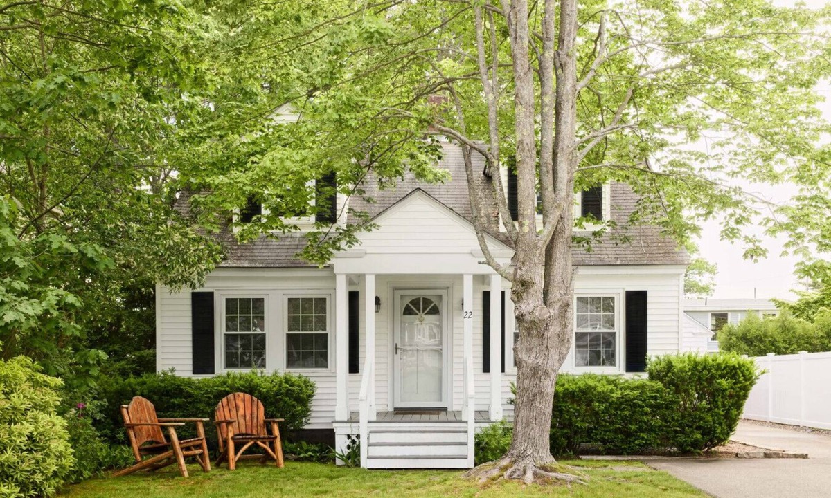 Ogunquit House | Ogunquit Footbridge Beach Home (Dog-Friendly!)