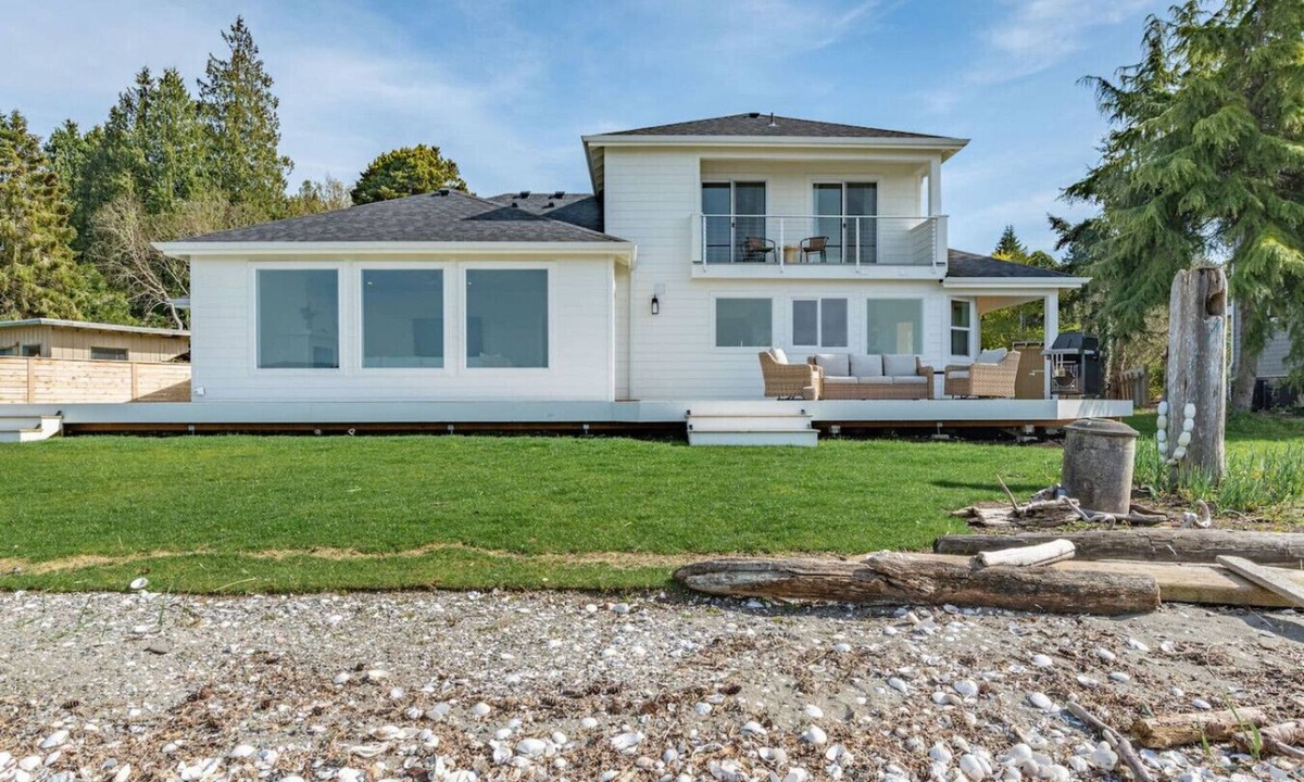 Poulsbo House | Pearl House Beach Retreat