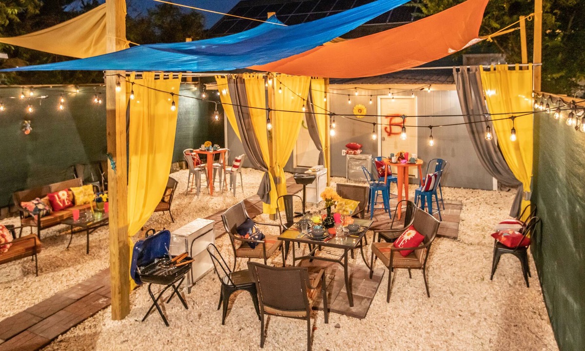 Seventh Ward Apartment | Private Artist Studio, KING Bed, Huge Patio (Y)