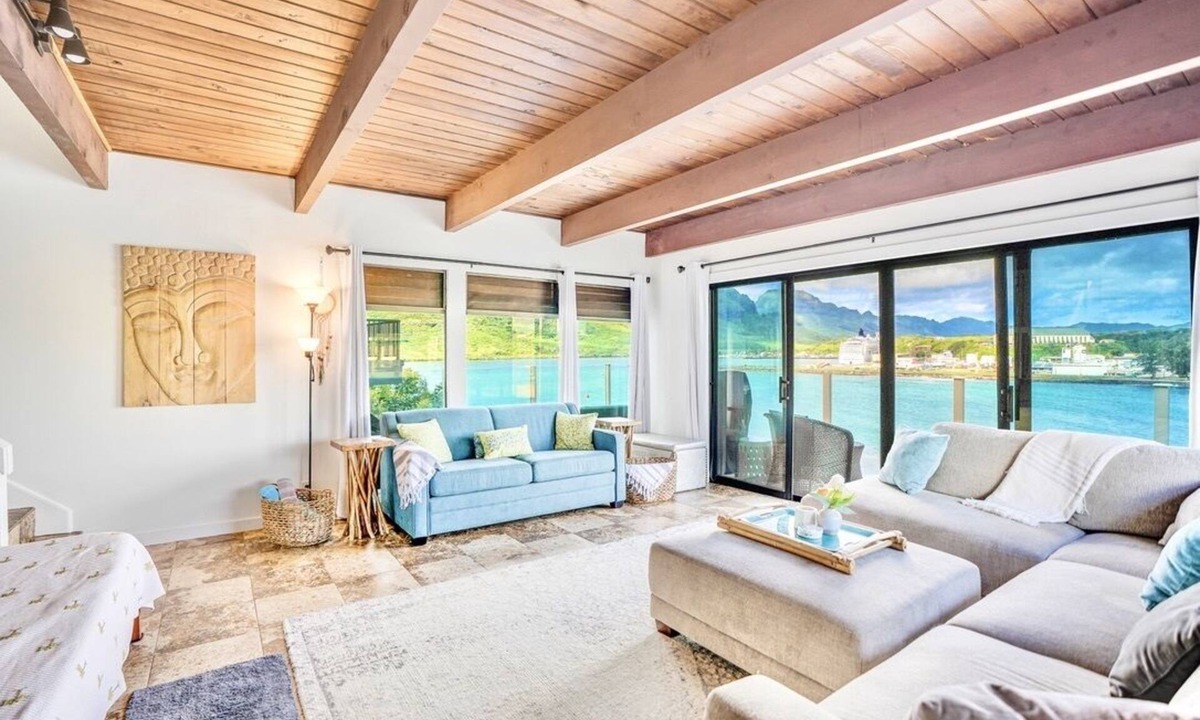 Lihue Condo | Private Cliffside Ohana Retreat at Kalapaki Beach!