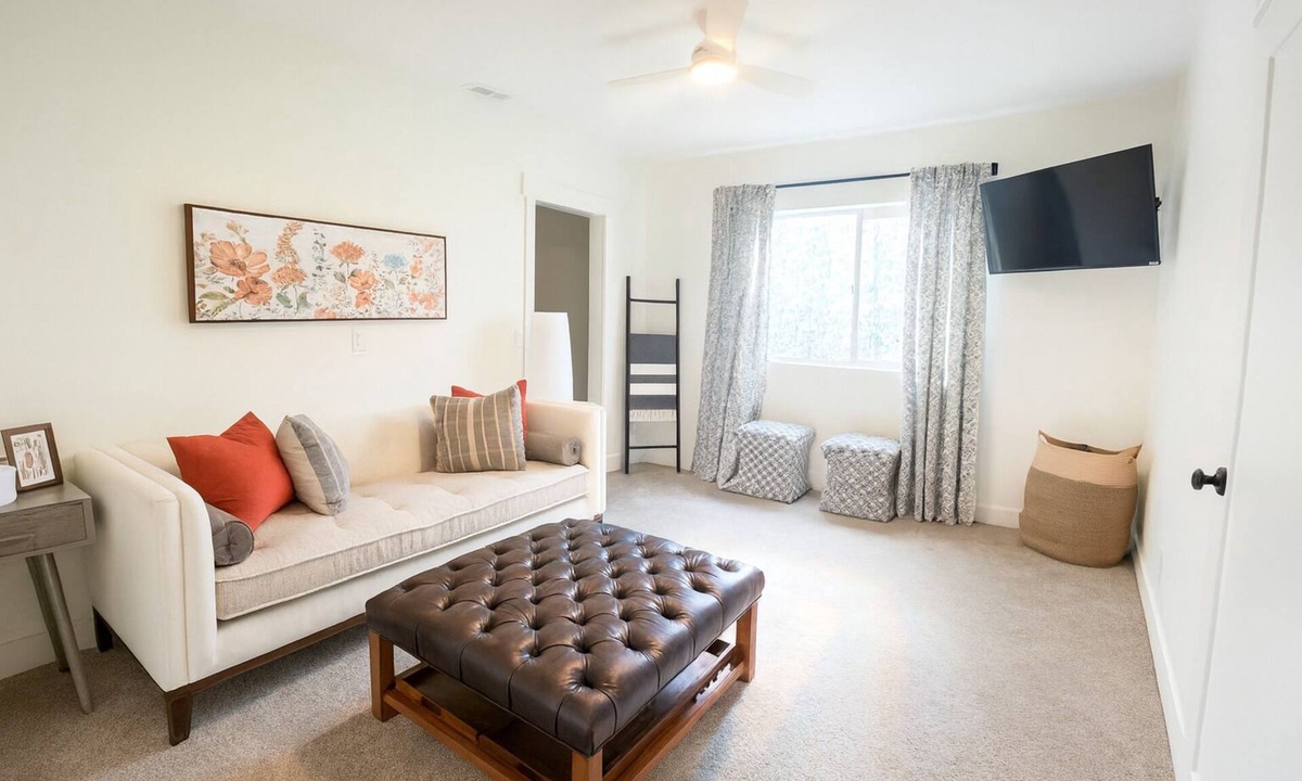 Cedar Hills House | Private Walkout basement, Brand new, Quiet & Spacious