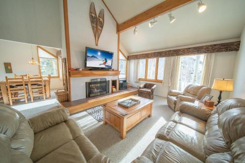 Keystone House | Quicksilver 1618 by SummitCove Lodging in Colorado