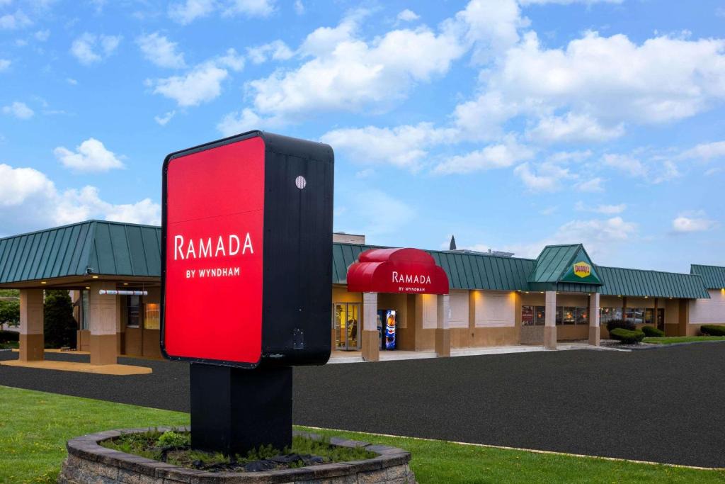 Rome Hotel | Ramada by Wyndham Rome - Verona