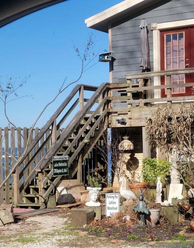 Bacliff House | Romantic Open-Concept Couples Suite with Private Jacuzzi & Balcony Views in Bacliff, Texas