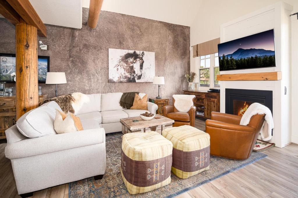 Saddle Ridge Apartment | Saddle Ridge D3
