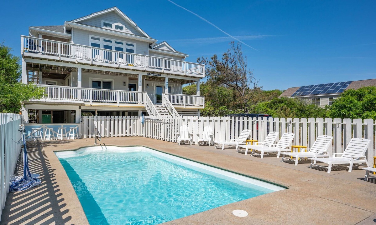 Ocean Sands House | Sea Haven- Heated Salt Water Pool | Sleeps 16 | Dogs OK |500ft to beach |Hot Tub