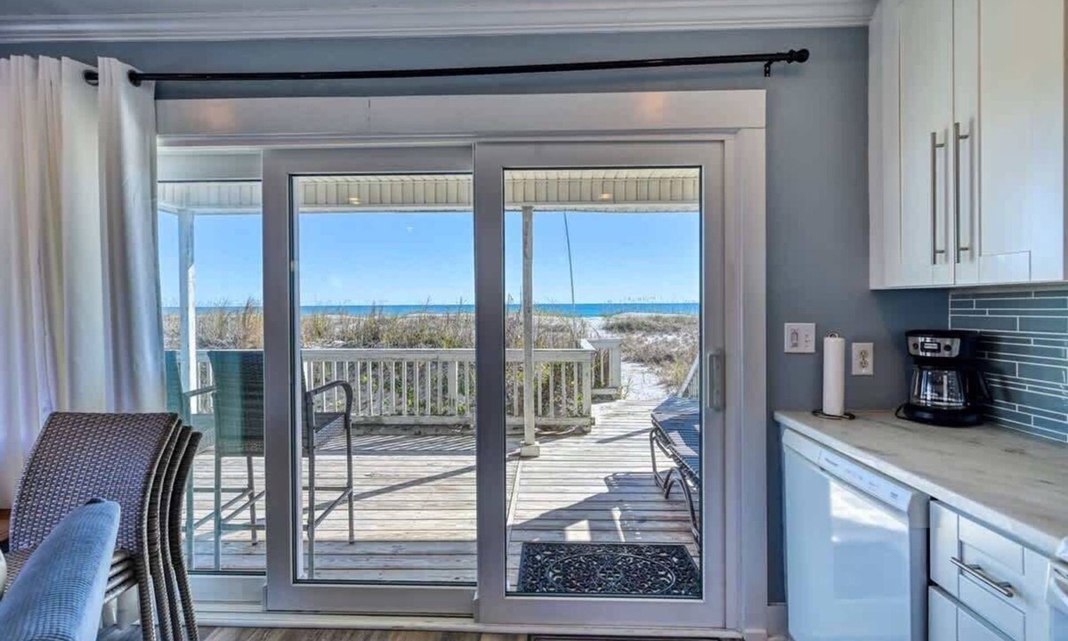 Topsail Beach House | SeaClusion North: Early Bird Special!