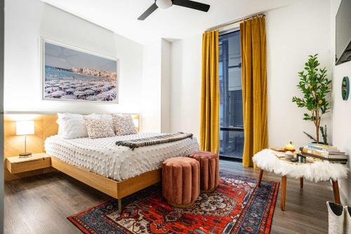 Seaport District Apartment | Seaport Apartment Fireplace Gym & Pool Access